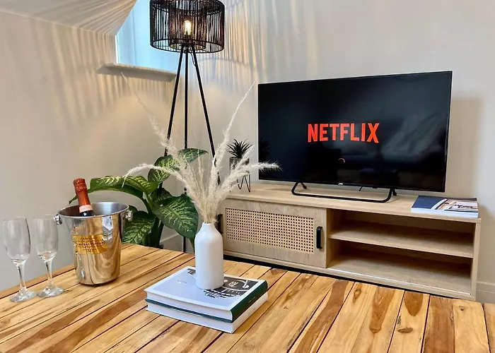 Luxury Scandi Inspired 1 Bed Apartment